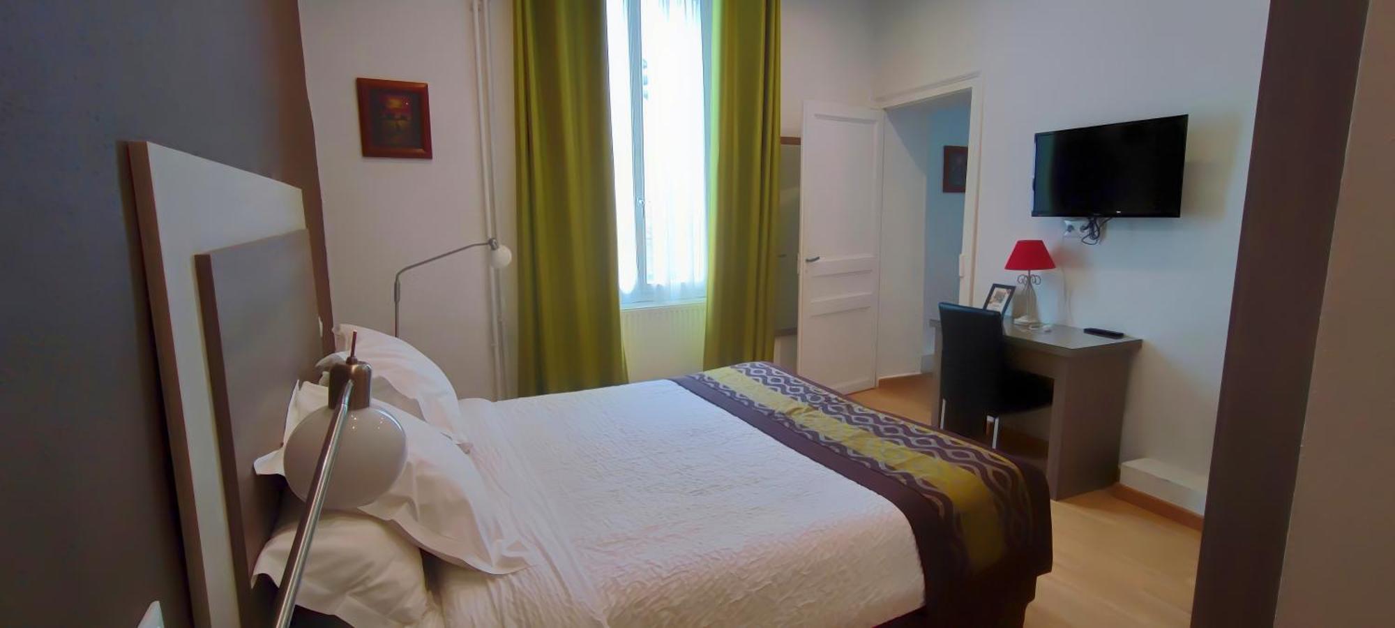 Logis Grand Hotel Pelisson Nontron Exterior photo