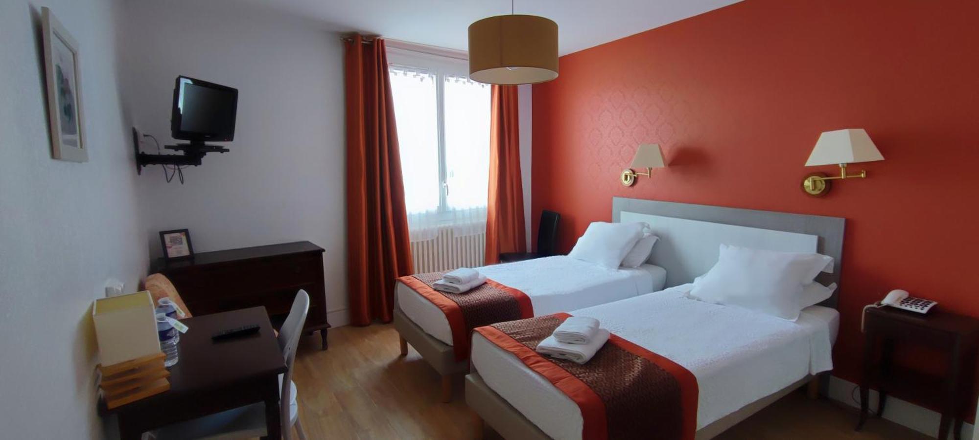 Logis Grand Hotel Pelisson Nontron Exterior photo
