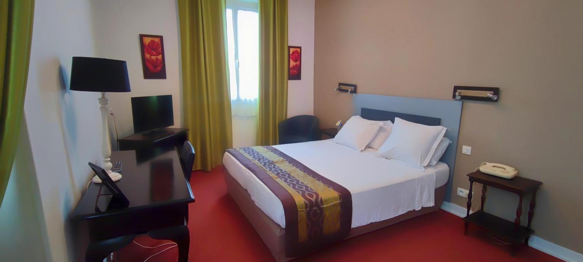 Logis Grand Hotel Pelisson Nontron Exterior photo
