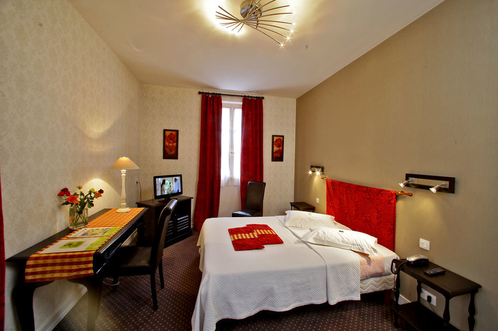 Logis Grand Hotel Pelisson Nontron Exterior photo